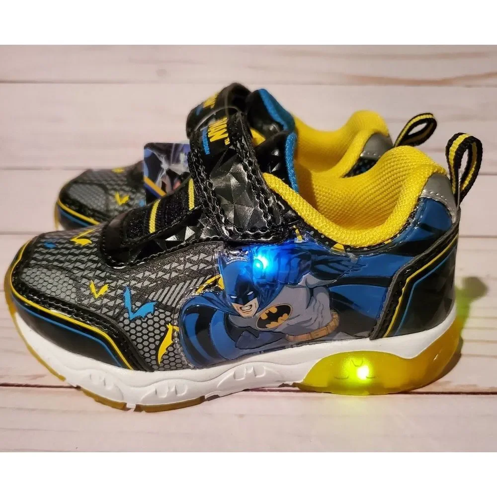 Batman Light Up Shoes Sneakers Toddler Size 6 Black DC Comics Super Hero‎ Gotham